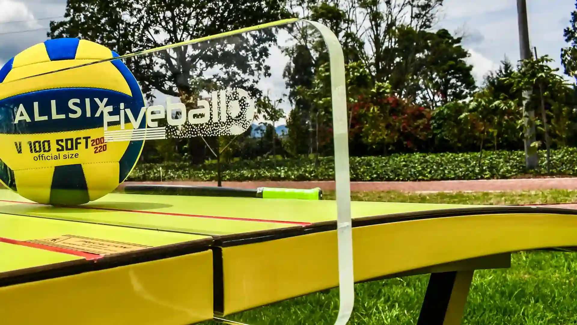 Detalles sobre el alquiler y fabricación de mesas de Fiveball.