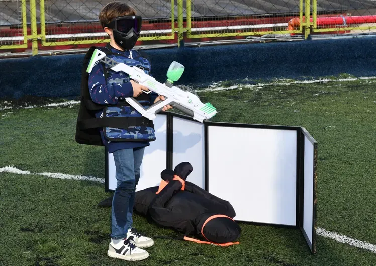 Marcadora blaster de Gelsoft con munición de gel biodegradable.
